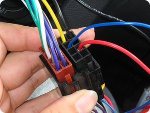 Blaue Leitung für Phantomspeisung (im Block A)