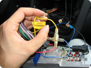 Y-Weiche für Zündplus (auf Dauerplus)
