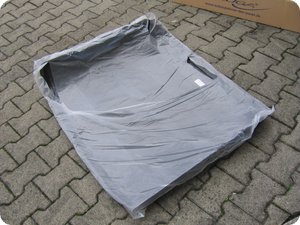Die ausgepackte Wanne beim »Ausrollen«