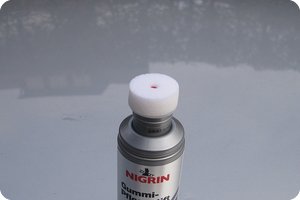 Der kleine Schwamm hilft beim Auftragen